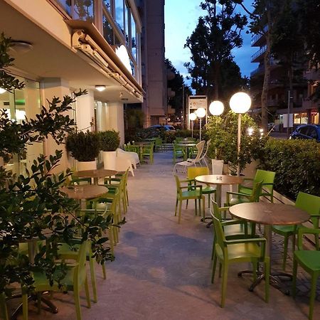 Hotel Konrad Marebello Dış mekan fotoğraf