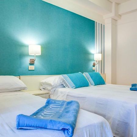 Hotel Konrad Marebello Dış mekan fotoğraf