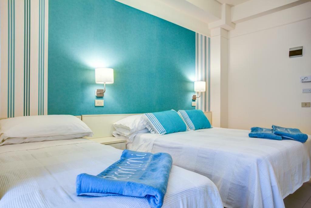 Hotel Konrad Marebello Dış mekan fotoğraf